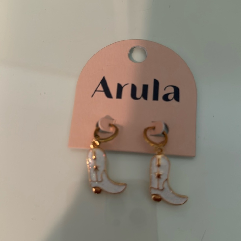 Arula Cowboy Earrings!